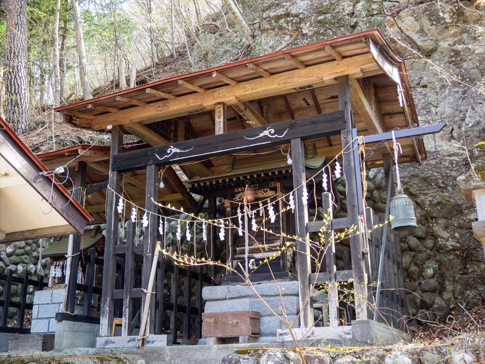 鶏頂山神社の里宮