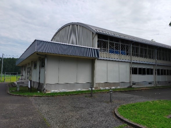 体育館も当時のまま現存する