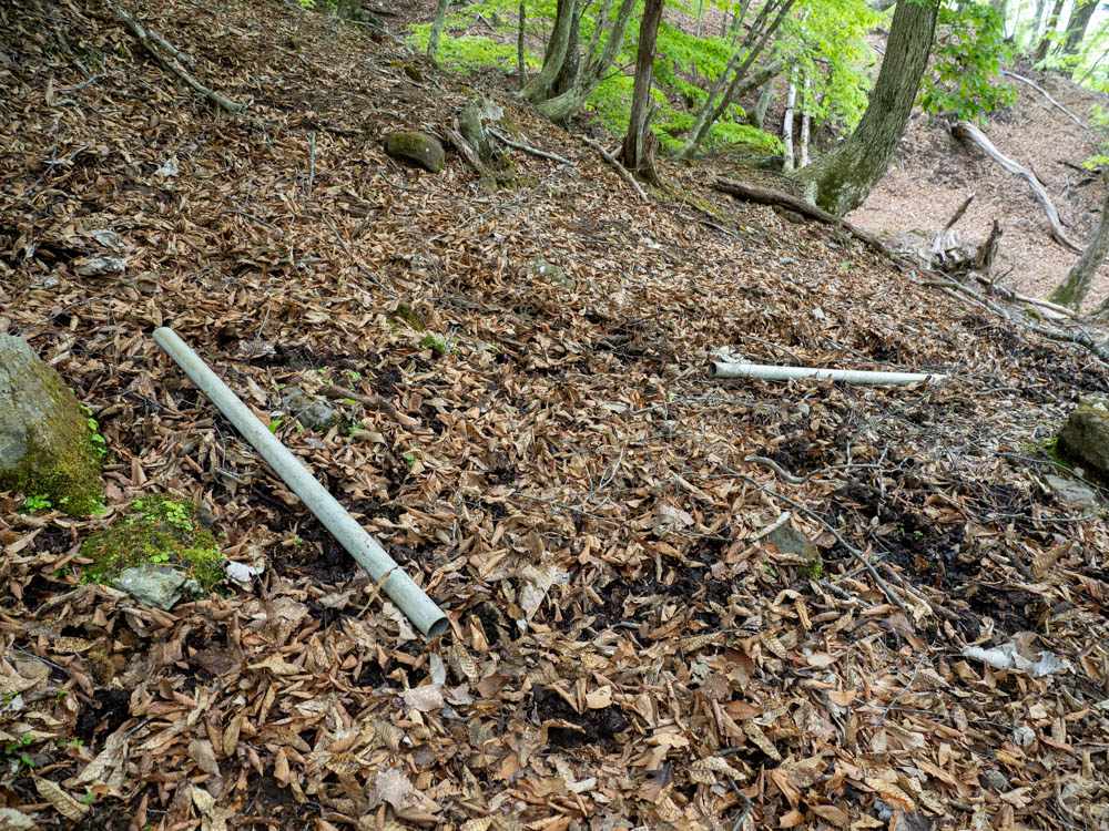 中荒井村一郎兵衛の南無阿弥陀仏供養塔（一里塚）